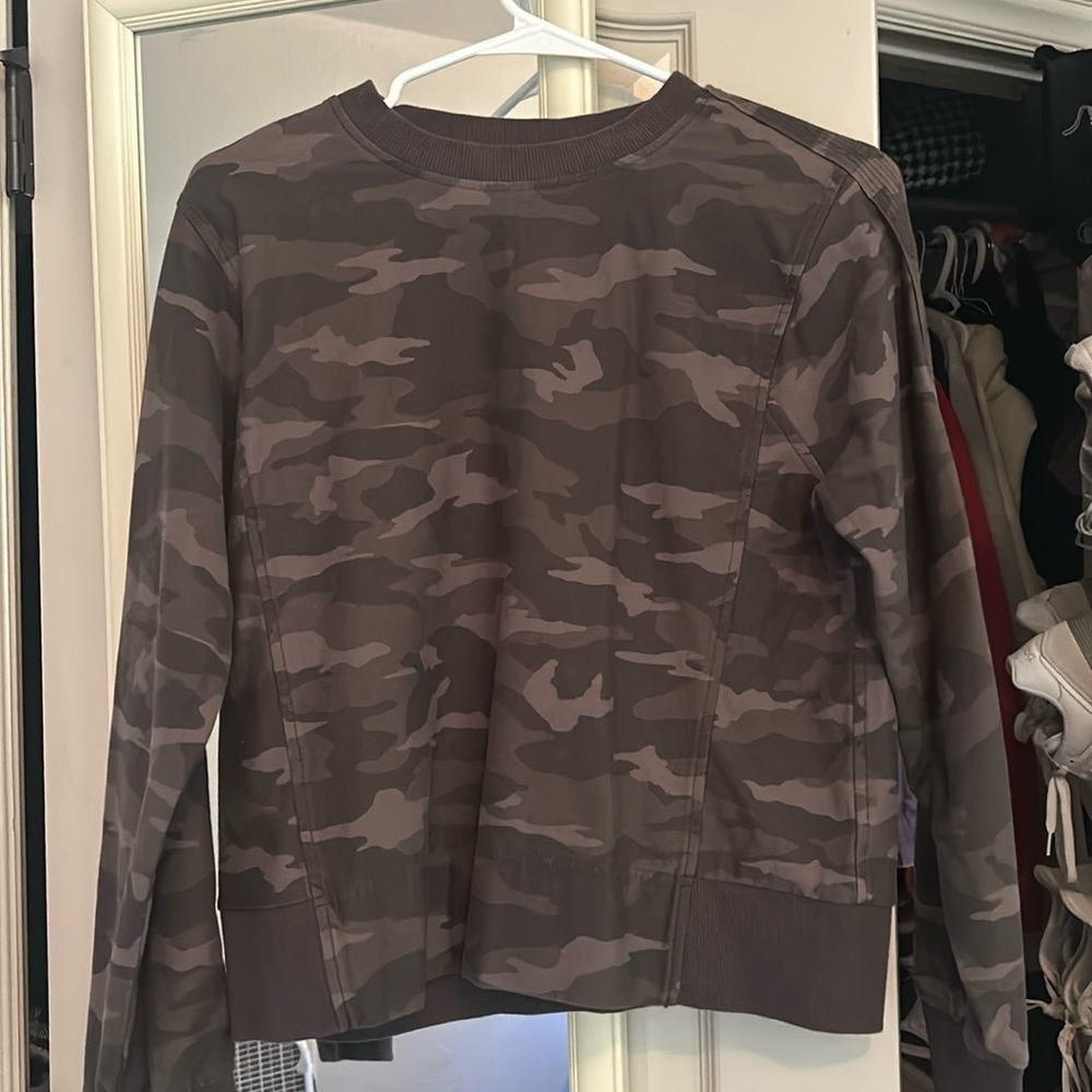STUDIO TO STREET CAMO SWEATSHIRT